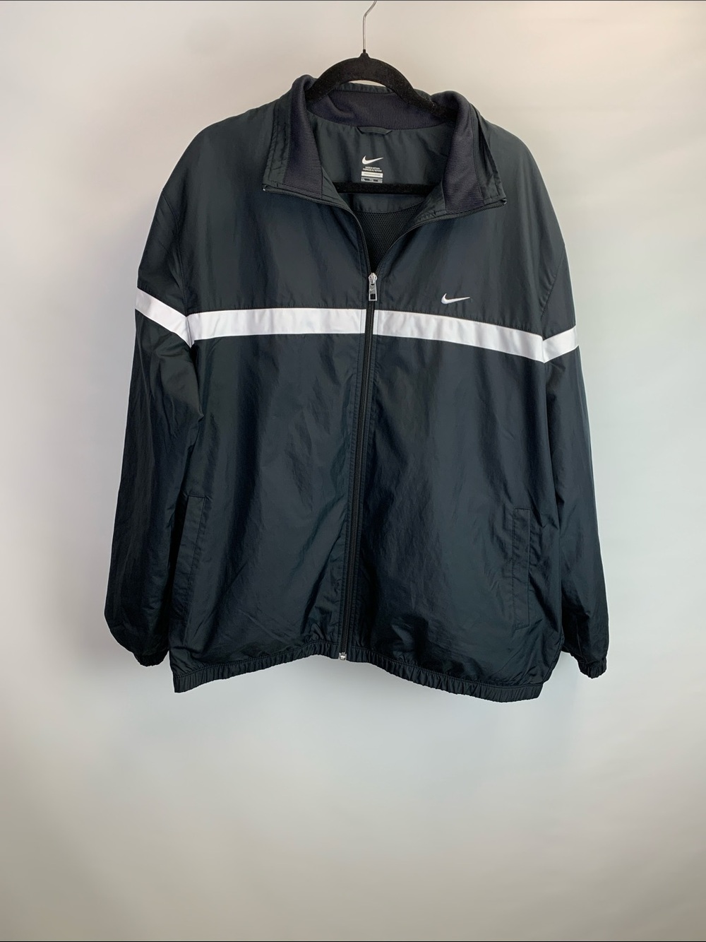 Nike Classic Single Swoosh Full Zip Black and White Windbreaker Men’s Size XXL